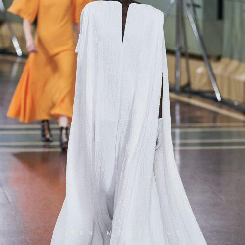 لباس سفید برای لباس عروسی های جایگزین برای عروس های نسل جدید